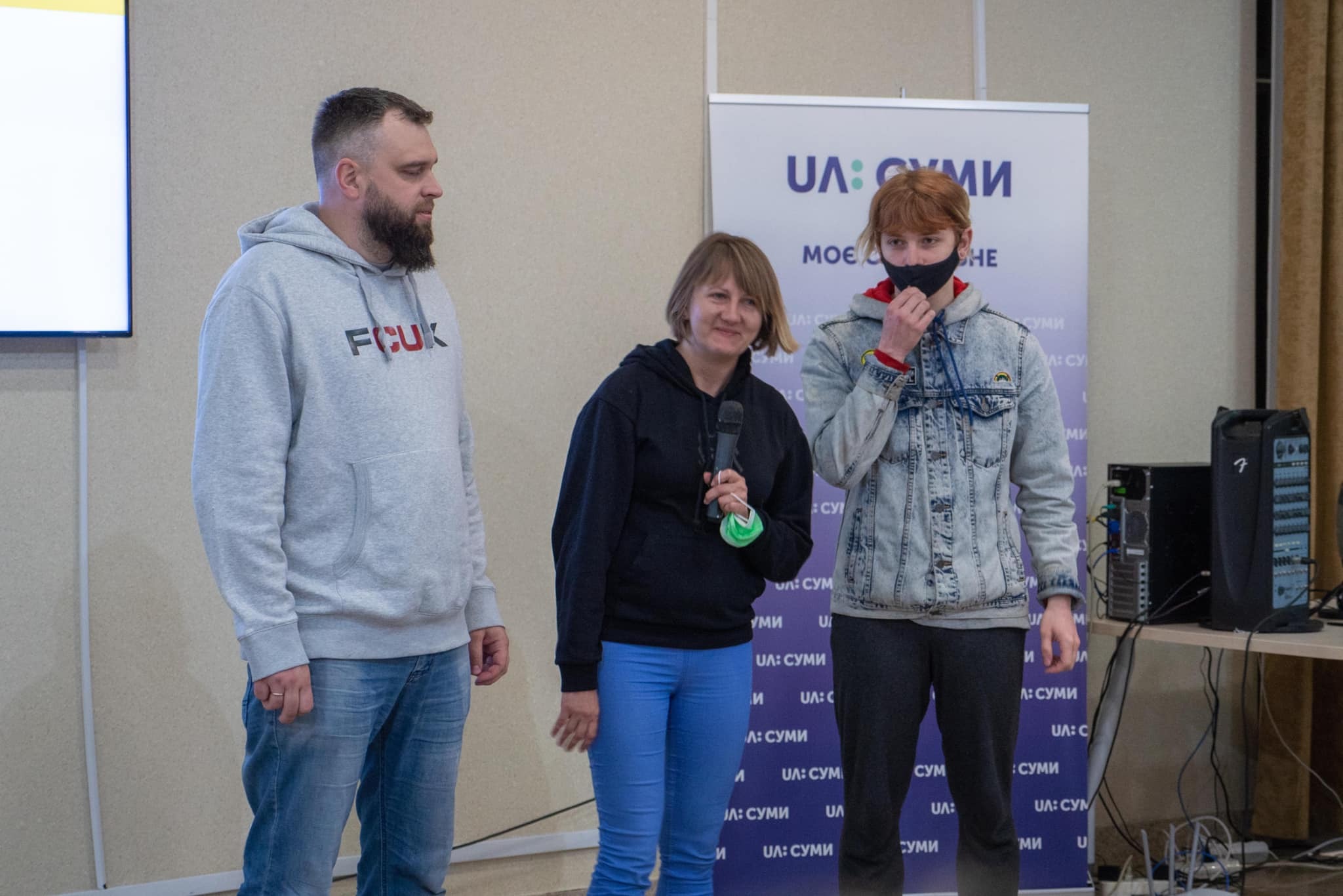 суспільне адаменко