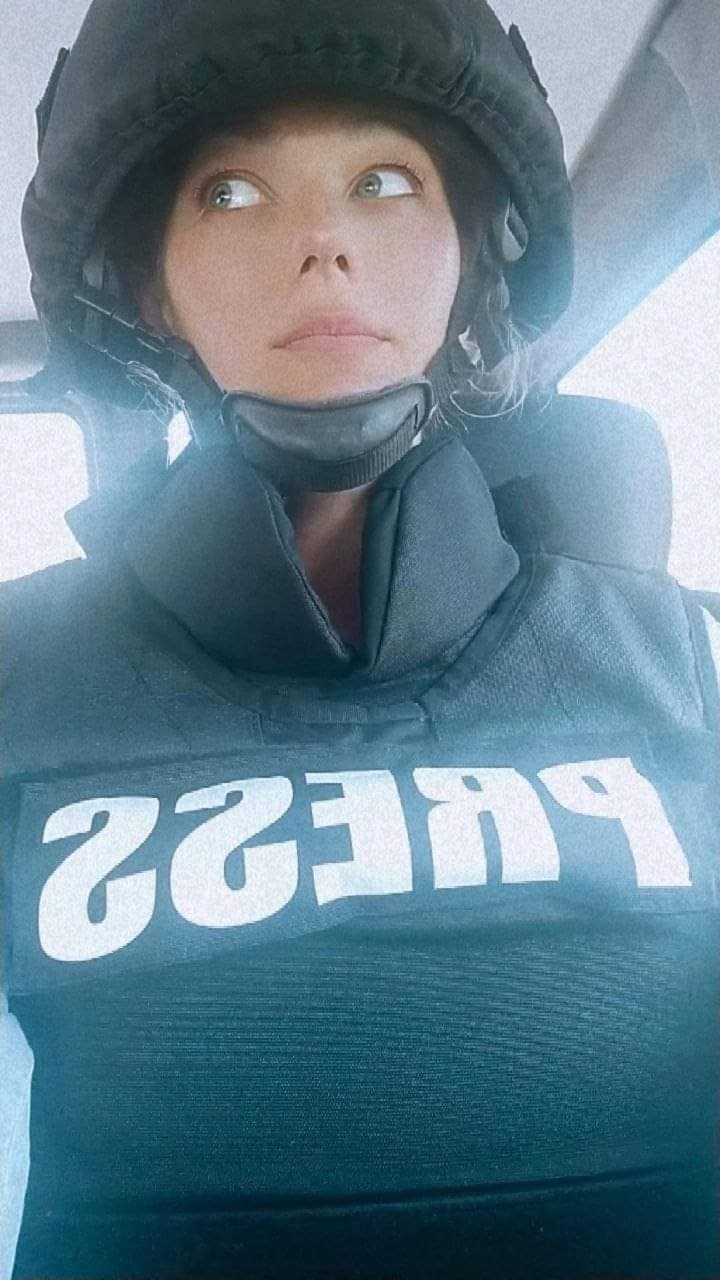 суспільне в касці