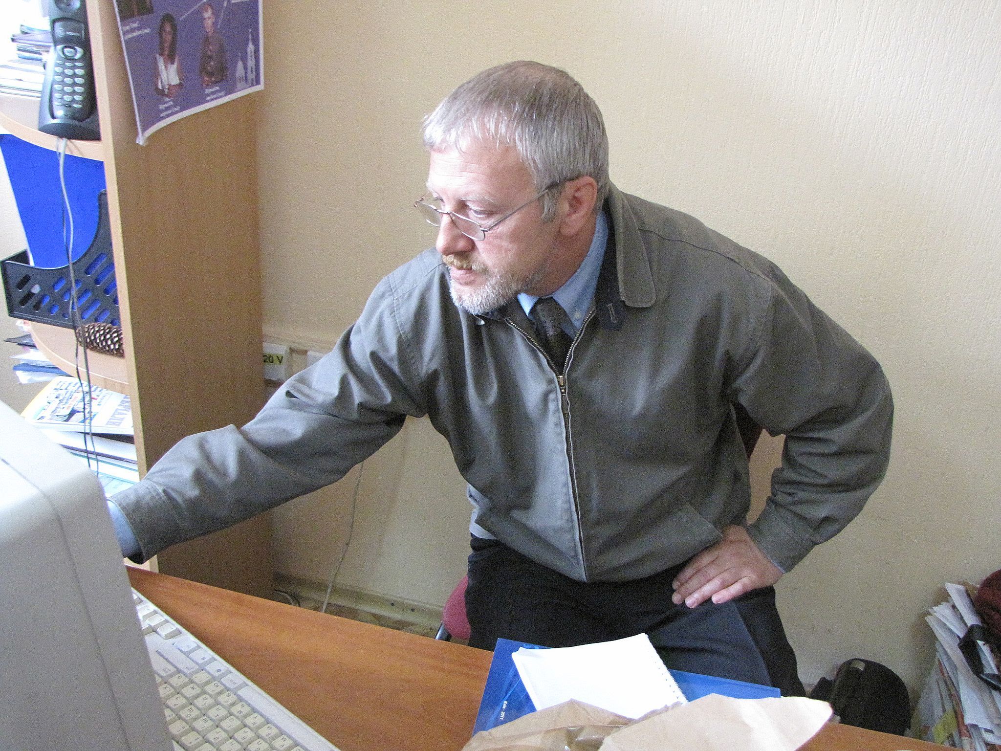 гвоздик за компом