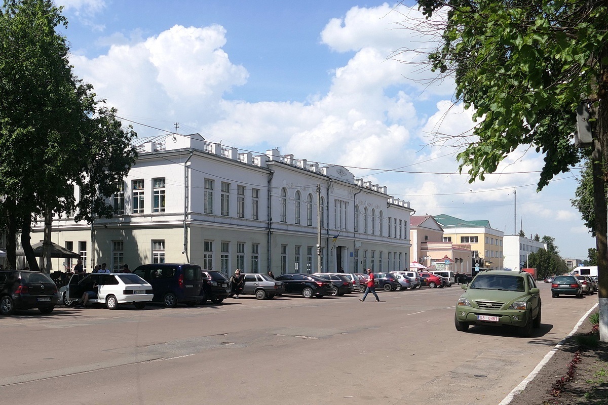 глухів