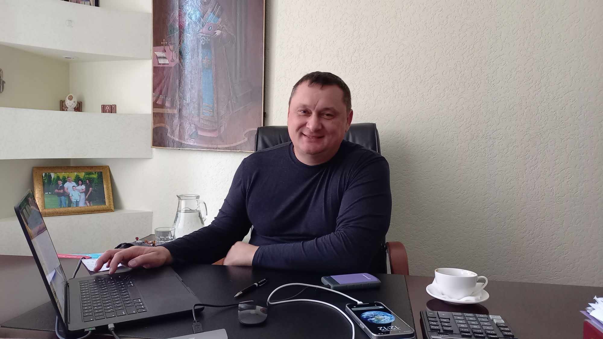 птахи стрілець у кабінеті