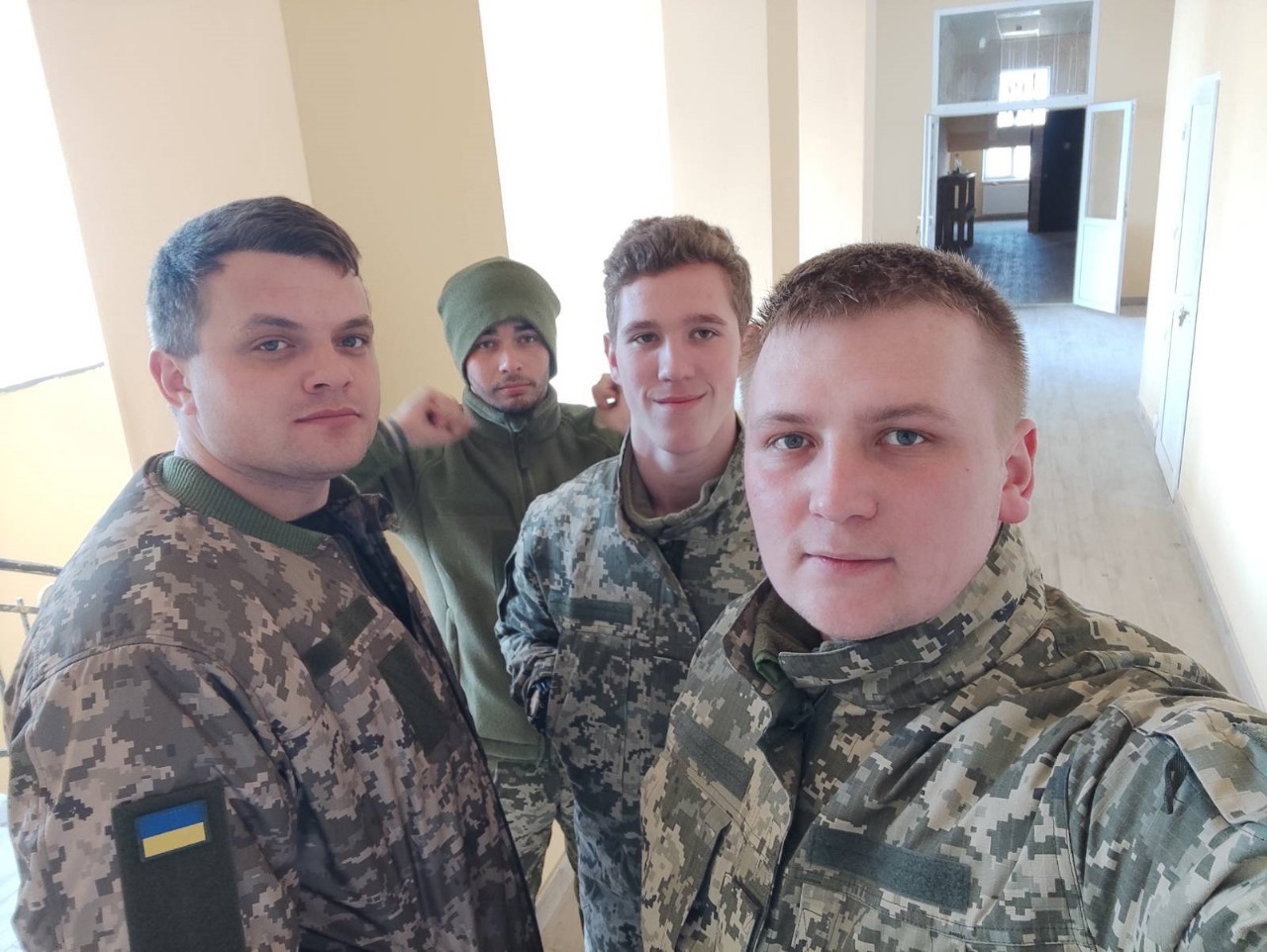 мамонт і побратими